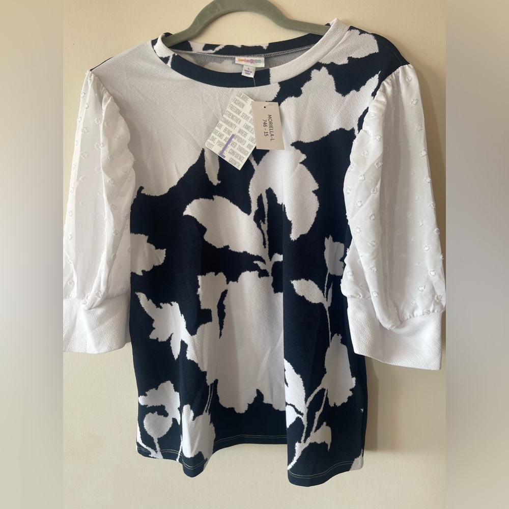 Elbow Length Sleeve Shirt